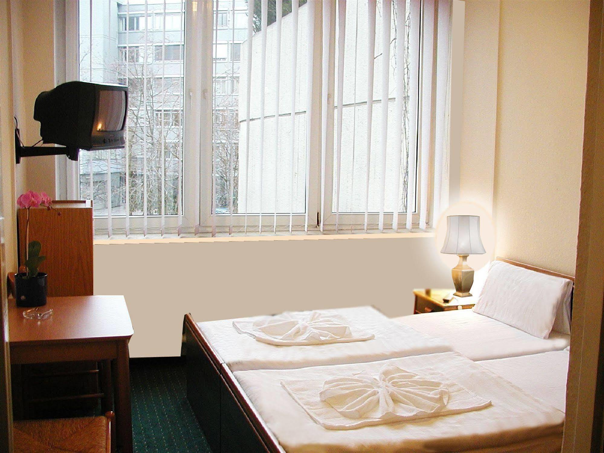 City Hotel Ansbach Am Kadewe Berlin Luaran gambar