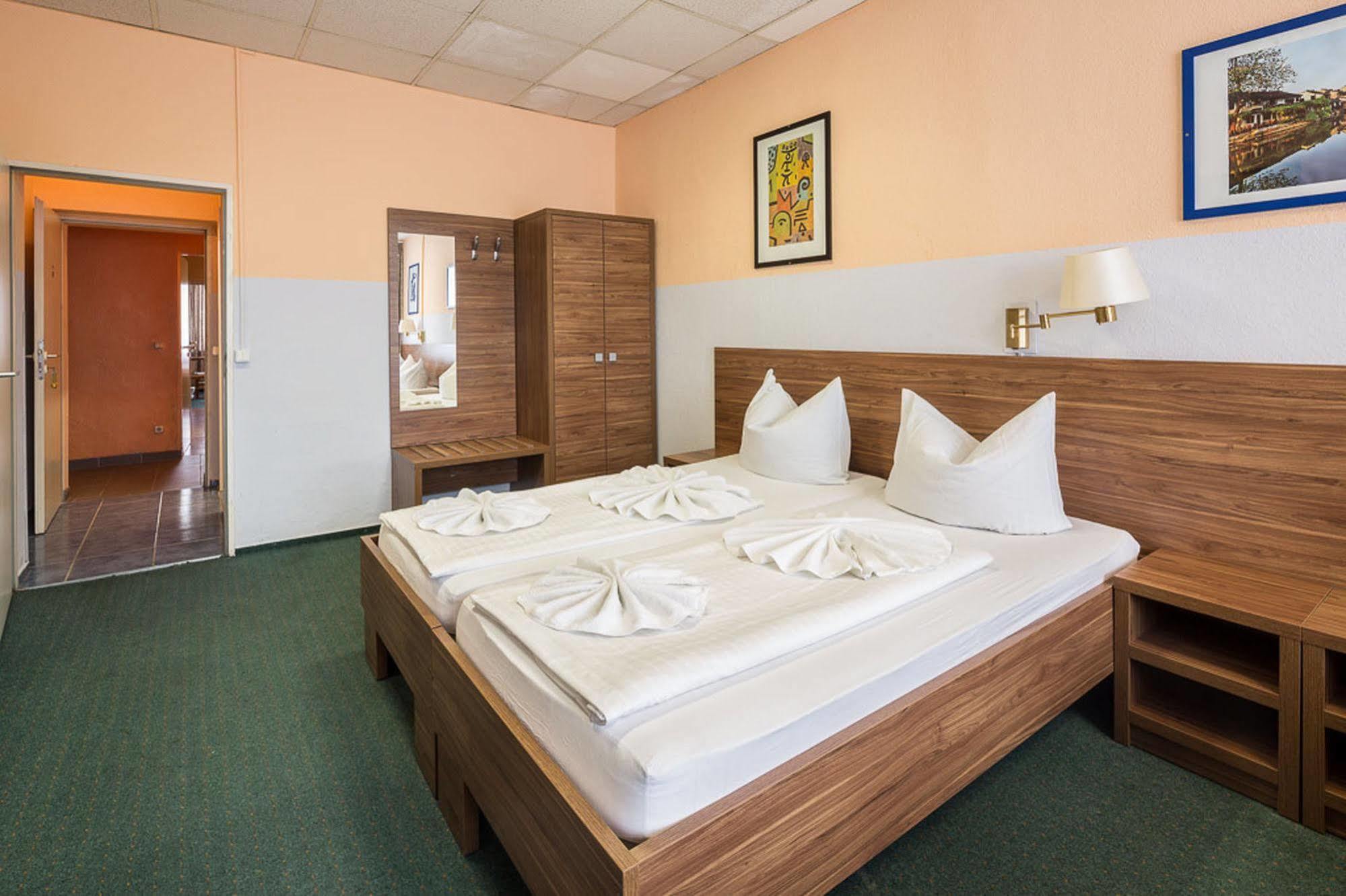 City Hotel Ansbach Am Kadewe Berlin Luaran gambar