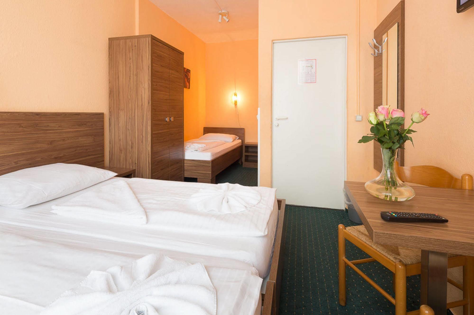 City Hotel Ansbach Am Kadewe Berlin Luaran gambar