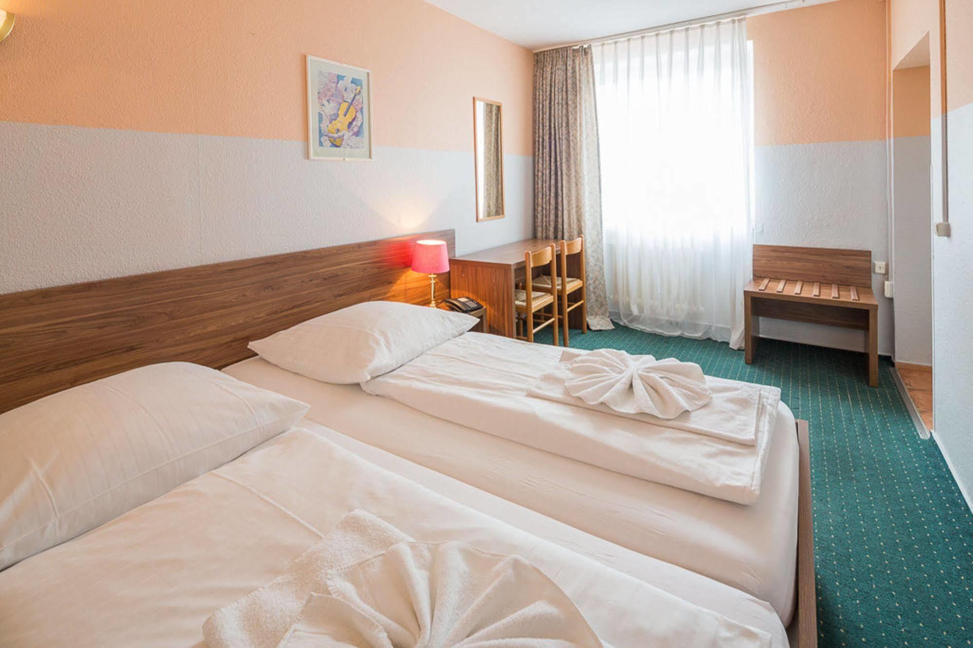 City Hotel Ansbach Am Kadewe Berlin Luaran gambar